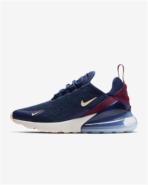 nike airmax 270 100 voetbal|Nike Air Max 270 sneakers.